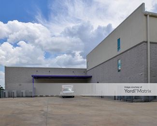 Photo 6 of Storage Hub - 11603 Huebner Road, San Antonio, TX