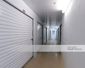 Photo 4 of Public Storage - 2606 Thousand Oaks Drive, San Antonio, TX