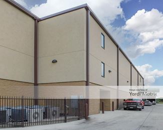 Photo 6 of Public Storage - 2606 Thousand Oaks Drive, San Antonio, TX