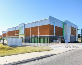 Photo 2 of Extra Space Storage - 9738 Huebner Road, San Antonio, TX