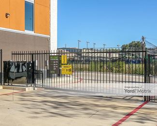 Photo 4 of Extra Space Storage - 9738 Huebner Road, San Antonio, TX