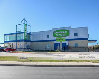 Photo 1 of Extra Space Storage - 5611 Lone Star Pkwy, San Antonio, TX