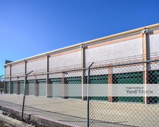 Photo 3 of FreeUp Storage - 14929 Stuebner Airline Road, Houston, TX