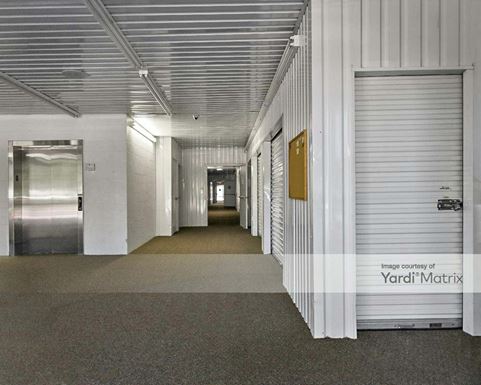 Photo 6 of FreeUp Storage - 14929 Stuebner Airline Road, Houston, TX
