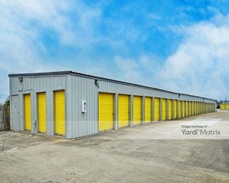 Photo 2 of Storage King USA - 3619 Avenue H, Rosenberg, TX