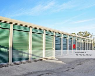Photo 3 of Extra Space Storage - 3510 Ella Blvd, Houston, TX