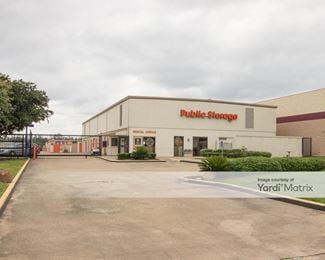 Photo 2 of Public Storage - 1450 I 45 South, Conroe, TX