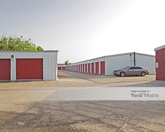Photo 2 of American Storage - 2427 Texas Pkwy, Missouri City, TX