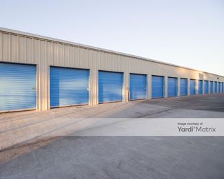 Photo 4 of Extra Space Storage - 7302 Senate Avenue, Houston, TX