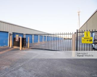 Photo 5 of Extra Space Storage - 7302 Senate Avenue, Houston, TX
