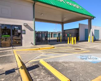 Photo 3 of Extra Space Storage - 8600 Main Street, Houston, TX