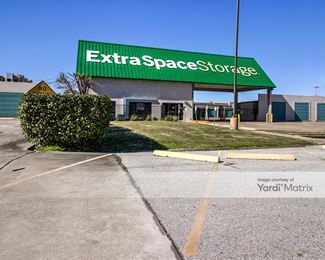 Photo 5 of Extra Space Storage - 8600 Main Street, Houston, TX