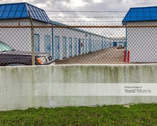 Photo 3 of Your Storage Place - 10901 Northwest Fwy, Houston, TX