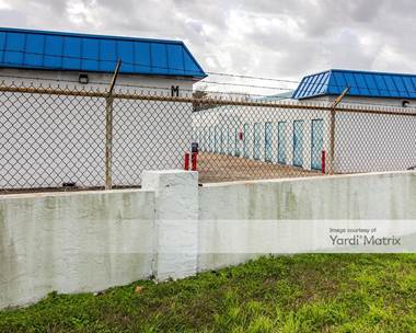 Storage Units for Rent available at 10901 Northwest Fwy, Houston, TX 77092