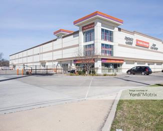 Photo 1 of Public Storage - 11770 Southwest Fwy, Houston, TX