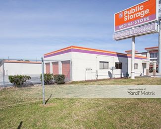 Photo 2 of Public Storage - 11770 Southwest Fwy, Houston, TX