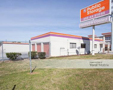 Storage Units for Rent available at 11770 Southwest Fwy, Houston, TX 77031