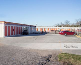 Photo 3 of Public Storage - 13300 Hempstead Hwy, Houston, TX