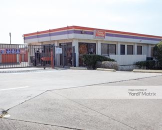 Photo 5 of Public Storage - 12335 Bellaire Blvd, Houston, TX
