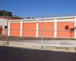 Photo 2 of Public Storage - 2100 North Loop West, Houston, TX