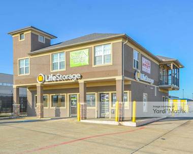 Storage Units for Rent available at 23355 State Highway 249, Tomball, TX 77375