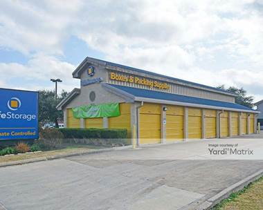 Storage Units for Rent available at 12711 Westheimer Road, Houston, TX 77077