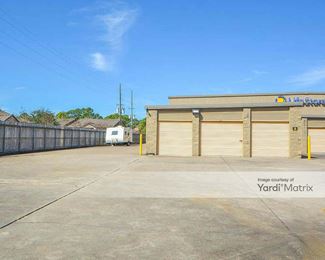 Photo 3 of Extra Space Storage - 7610 Highway 6 North, Houston, TX