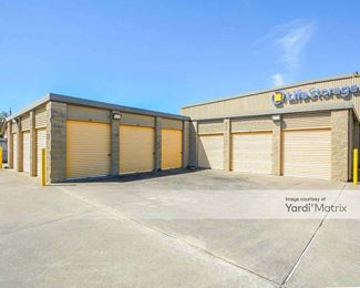 Photo 5 of Extra Space Storage - 7610 Highway 6 North, Houston, TX