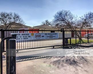 Photo 1 of West 18th Street Storage - 2100 West 18th Street, Houston, TX