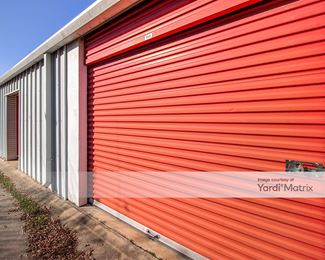 Photo 4 of West 18th Street Storage - 2100 West 18th Street, Houston, TX
