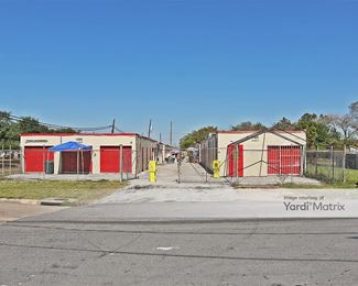 Photo 3 of South Post Oak Self Storage - 14365 South Post Oak Road, Houston, TX