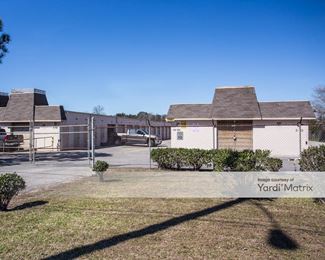 Photo 4 of Store Space Self Storage - 5512 South Willow Drive, Houston, TX