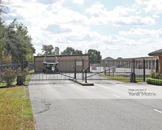 Photo 5 of Storage Rentals of America - 17433 Lewis Drive, Cypress, TX