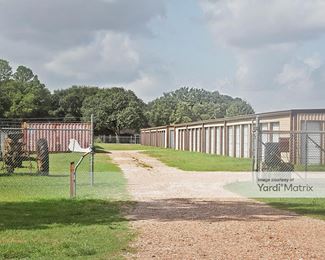 Photo 2 of Fojtik-s Storage - 15036 Highway 36, Needville, TX
