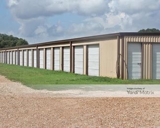 Photo 3 of Fojtik-s Storage - 15036 Highway 36, Needville, TX