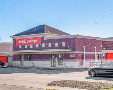 Storage Units for Rent available at 10430 South Kirkwood Road, Houston, TX 77099