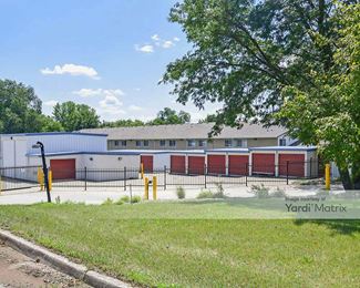 Photo 2 of StorageMart - 1900 Hackley Avenue, Des Moines, IA
