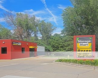 Photo 1 of StorageMart - 9821 Douglas Avenue, Urbandale, IA