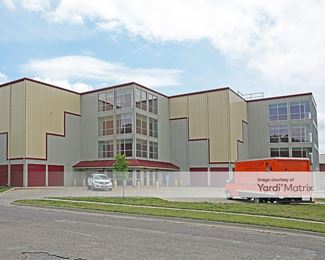 Photo 3 of Dino-s Storage - 2725 2nd Avenue, Des Moines, IA