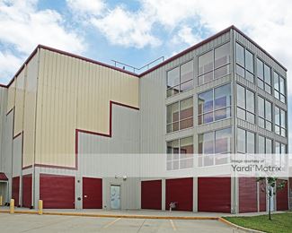 Photo 5 of Dino-s Storage - 2725 2nd Avenue, Des Moines, IA