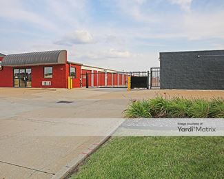 Photo 6 of StorageMart - 225 NE Venture Drive, Waukee, IA