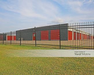 Photo 8 of StorageMart - 225 NE Venture Drive, Waukee, IA