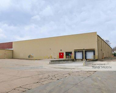 Storage Units for Rent available at 3400 East 33rd, Des Moines, IA 50317