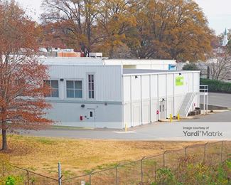 Photo 4 of Extra Space Storage - 1350 North Wendover Road, Charlotte, NC