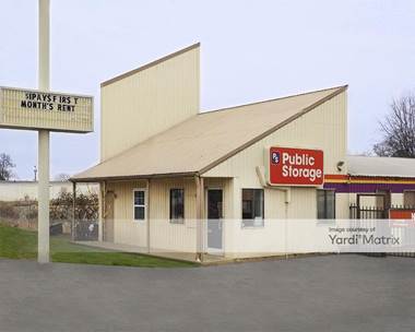 Storage Units for Rent available at 5748 North Tryon Street, Charlotte, NC 28213