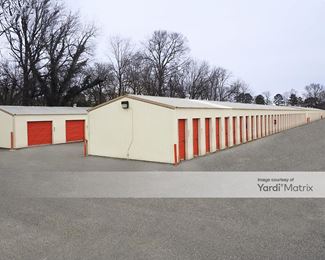 Photo 4 of Public Storage - 5748 North Tryon Street, Charlotte, NC
