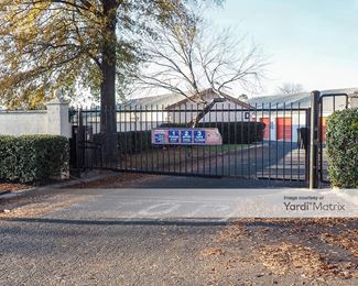 Photo 4 of Public Storage - 9400 South Tryon Street, Charlotte, NC