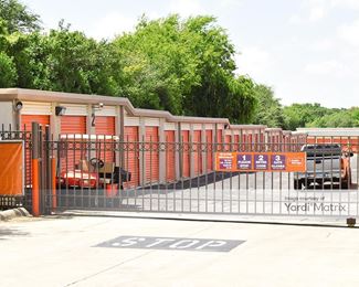 Photo 4 of Public Storage - 2550 Thousand Oaks Drive, San Antonio, TX