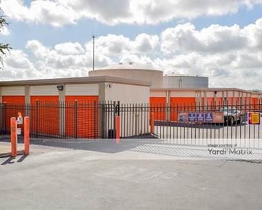 Storage Units for Rent available at 13800 Nacogdoches Road, San Antonio, TX 78217