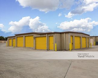 Photo 6 of Extra Space Storage - 7550 Culebra Road, San Antonio, TX